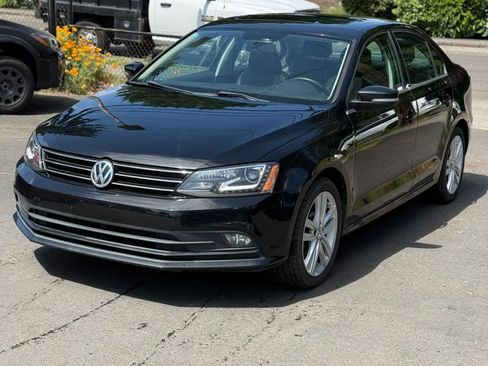 Used 2015 Volkswagen Jetta SEL FWD image 1