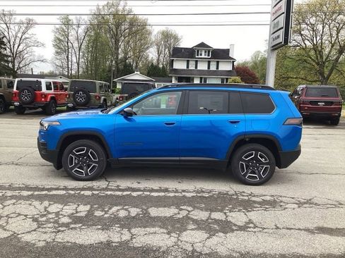 New 2026 Jeep Cherokee Laredo AWD/4WD image 4
