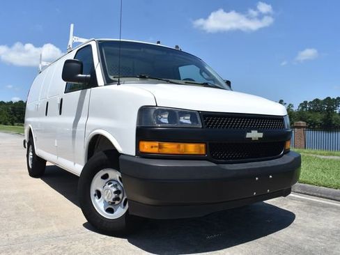 Used 2021 Chevrolet Express 2500 w/ Driver Convenience Package image 1