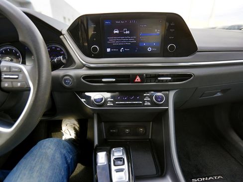 Used 2020 Hyundai Sonata SEL image 8