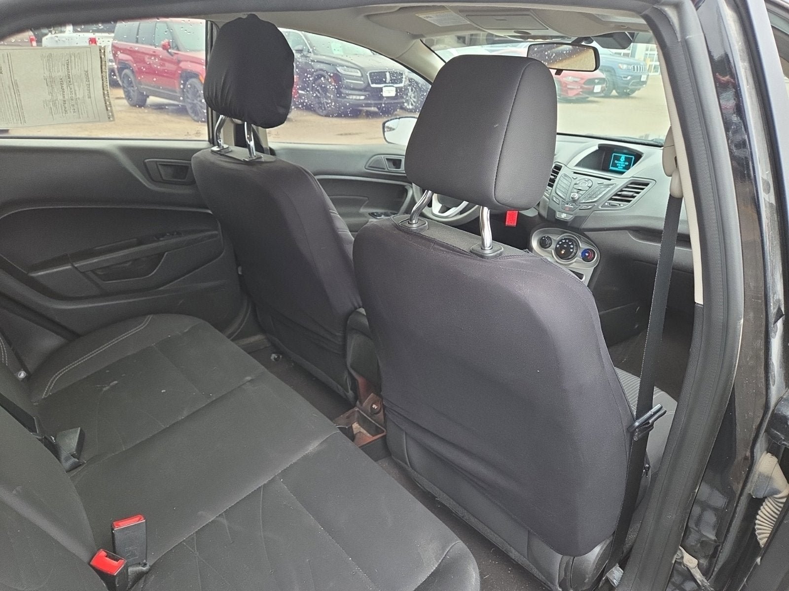 Used 2017 Ford Fiesta SE FWD image 9