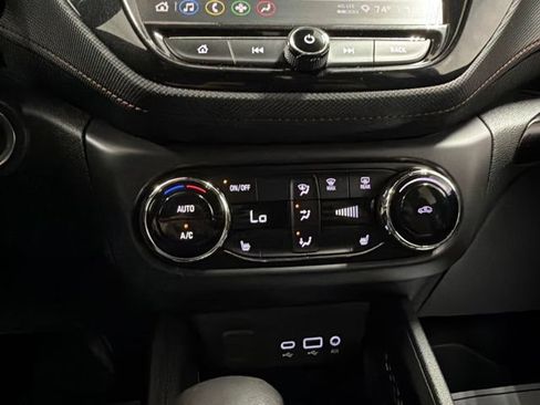 Used 2023 Chevrolet TrailBlazer RS w/ Convenience Package AWD/4WD image 22