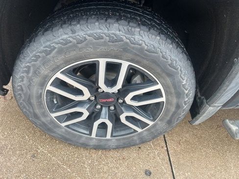 Used 2021 GMC Sierra 1500 AT4 image 5