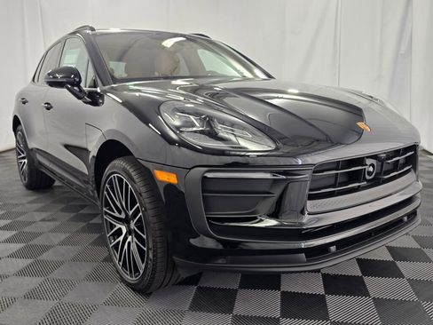 New 2026 Porsche Macan AWD/4WD image 9