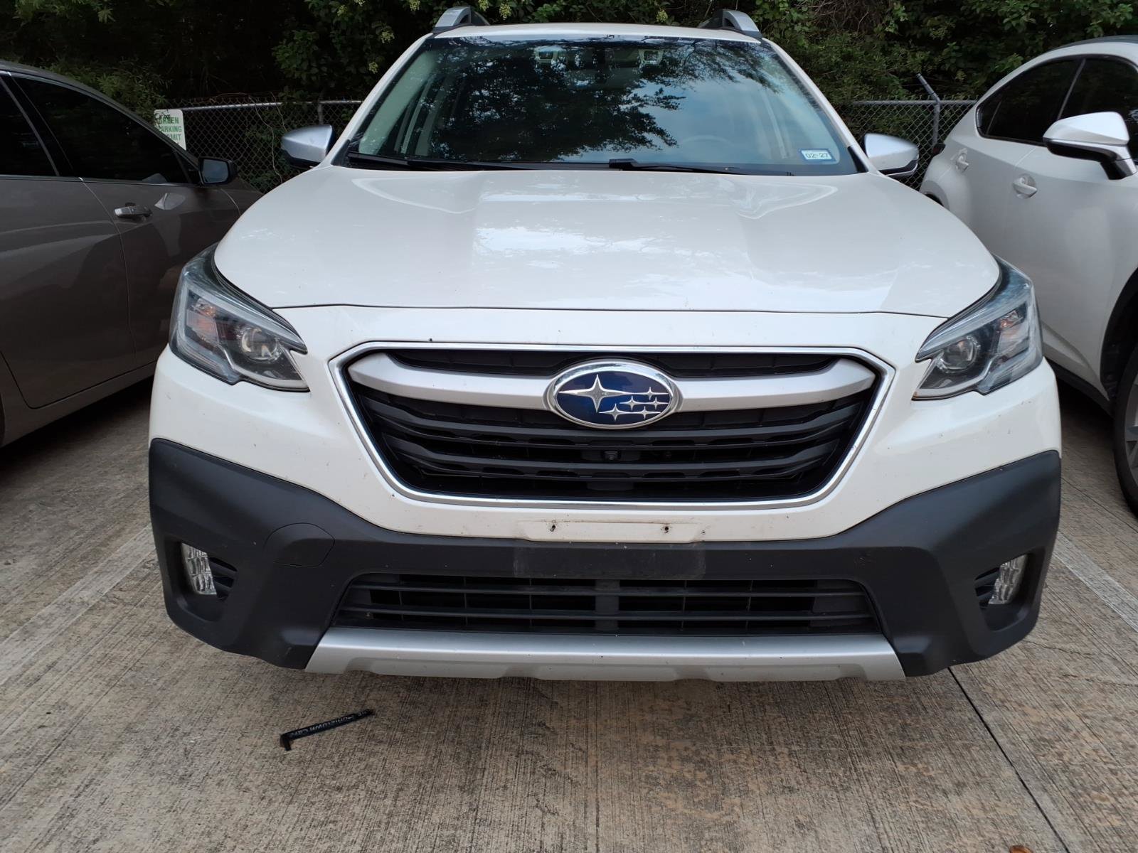 Used 2020 Subaru Outback Touring w/ Popular Package #2 AWD/4WD image 3