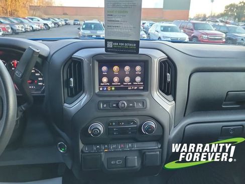 Used 2025 Chevrolet Silverado 1500 Custom image 11