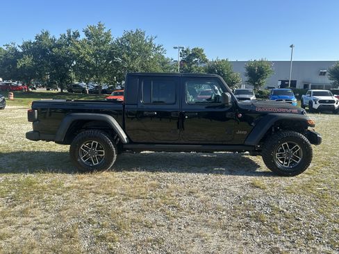 Used 2026 Jeep Gladiator Mojave AWD/4WD image 4