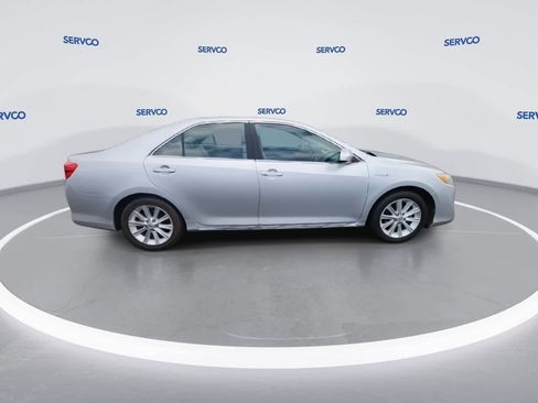 Used 2013 Toyota Camry XLE image 9