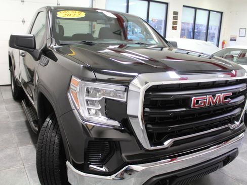 Used 2022 GMC Sierra 1500 Pro w/ Sierra Value Package image 3
