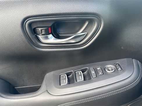 Certified 2023 Honda HR-V EX-L image 13