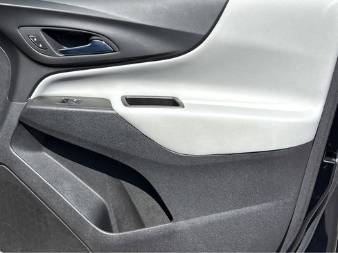 Certified 2024 Chevrolet Equinox LS w/ LS Convenience Package image 9