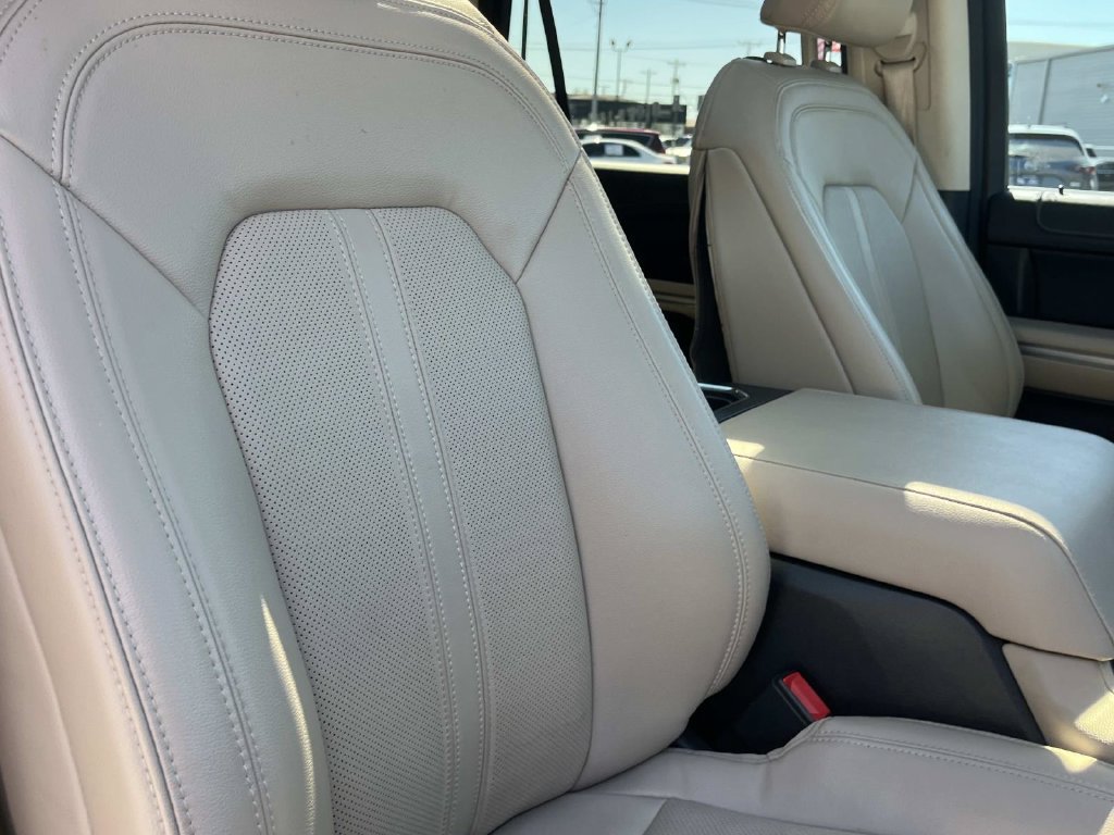 Used 2023 Ford Expedition Max Limited RWD image 34