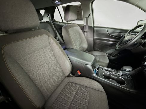 Used 2024 Chevrolet Equinox LT image 34