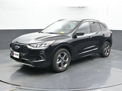 Used 2024 Ford Escape ST-Line AWD/4WD image 8