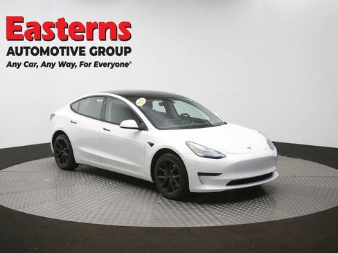 Used 2023 Tesla Model 3 Standard Range image 46