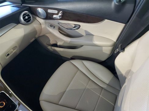 Used 2018 Mercedes-Benz C 300 Sedan image 12
