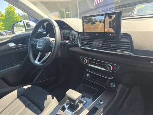 Used 2023 Audi Q5 2.0T Premium Plus w/ Premium Plus Package AWD/4WD image 10
