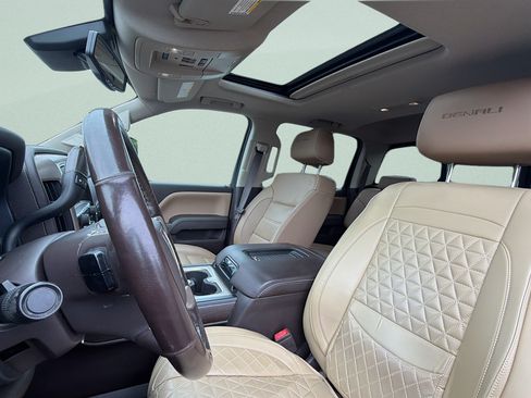 Used 2019 GMC Sierra 2500 Denali AWD/4WD image 26