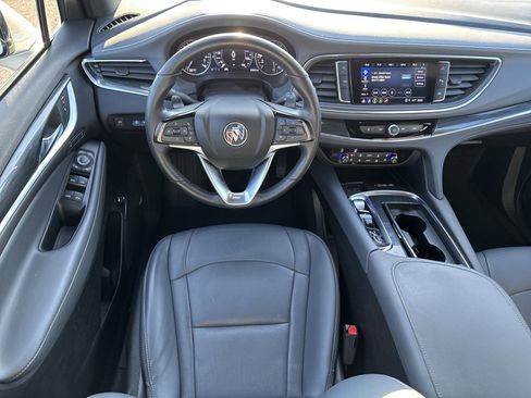 Used 2022 Buick Enclave Premium image 20