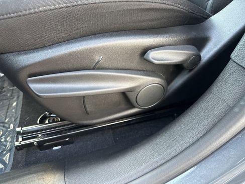 Used 2022 Jeep Renegade Latitude image 16