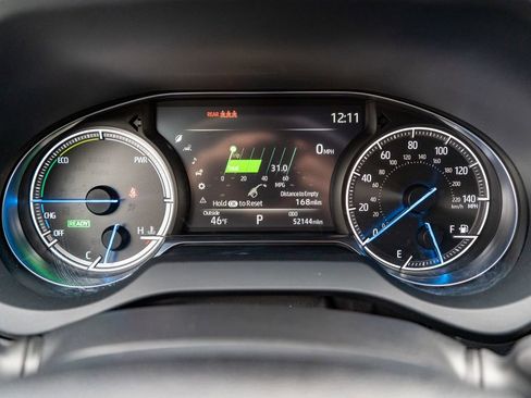 Certified 2024 Toyota Venza LE image 25