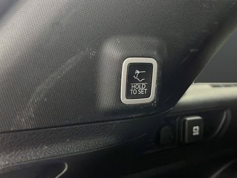 Used 2024 Jeep Grand Cherokee Limited w/ Luxury Tech Group II AWD/4WD image 29