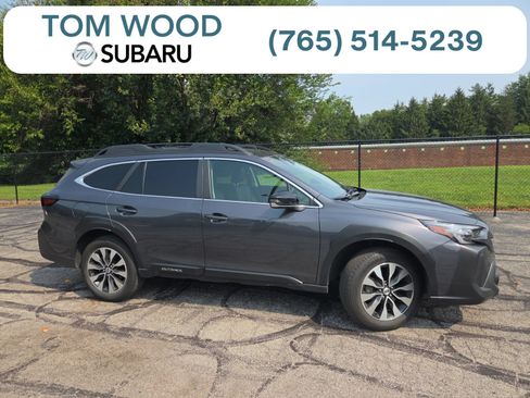 Used 2024 Subaru Outback Limited AWD/4WD image 1