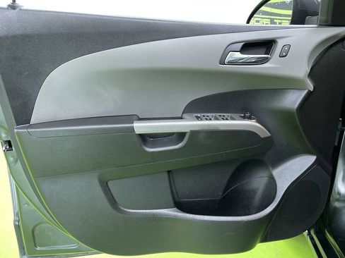 Used 2017 Chevrolet Sonic Premier image 16