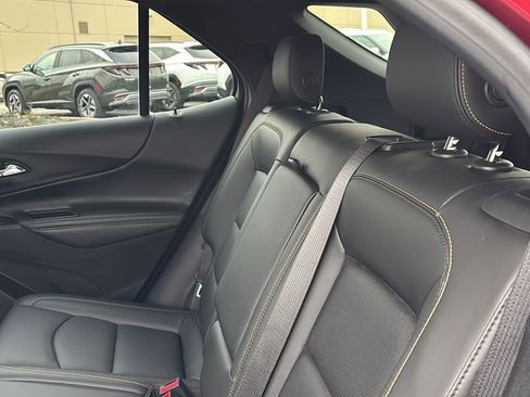 Used 2018 Chevrolet Equinox Premier image 30