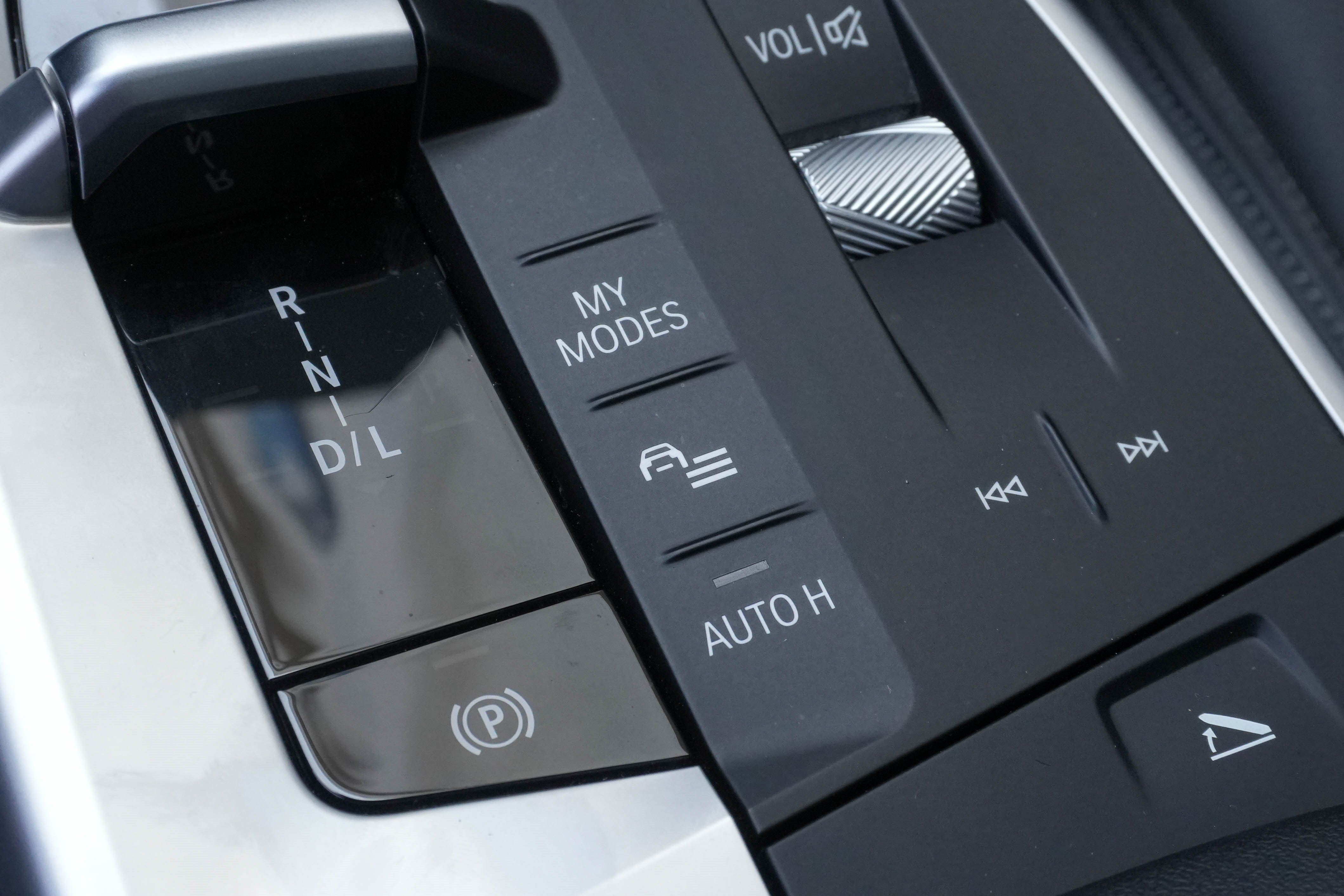 Certified 2025 BMW X1 xDrive28i AWD/4WD image 29