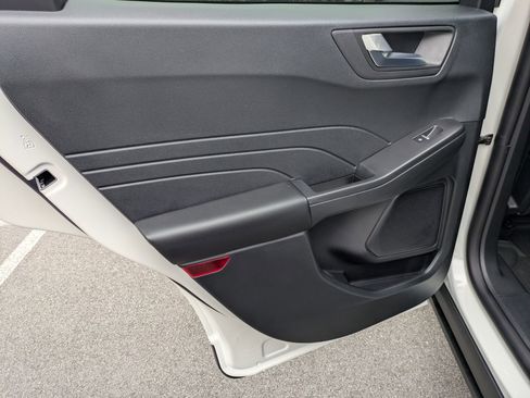 New 2025 Ford Escape ST-Line w/ Equipment Group 301A image 24