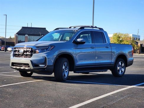 Certified 2025 Honda Ridgeline RTL image 12