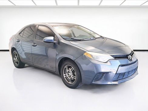 Used 2015 Toyota Corolla L FWD image 3