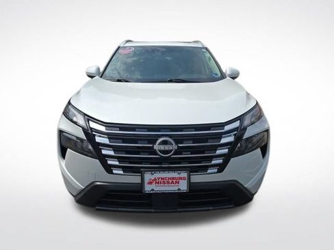 Used 2024 Nissan Rogue SV w/ SV Premium Package AWD/4WD image 7