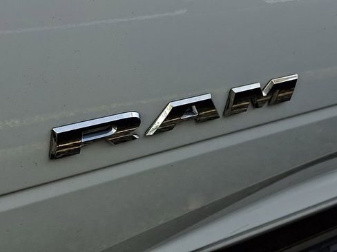 Used 2024 RAM 2500 Big Horn AWD/4WD image 10