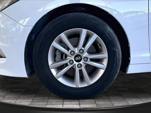 Used 2017 Hyundai Sonata SE image 28