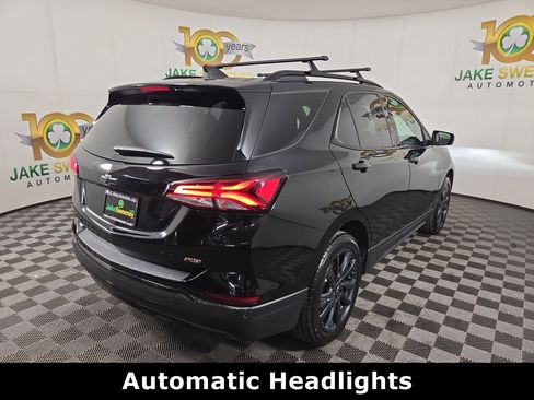 Certified 2022 Chevrolet Equinox RS w/ Infotainment Package image 9