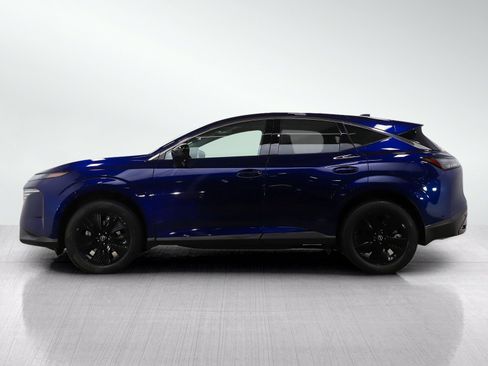 Used 2025 Nissan Murano SV AWD/4WD image 2