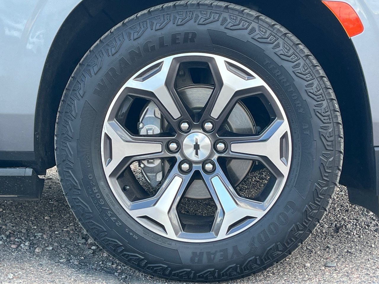 Used 2022 Chevrolet Tahoe High Country w/ LPO, Illumination Package AWD/4WD image 8