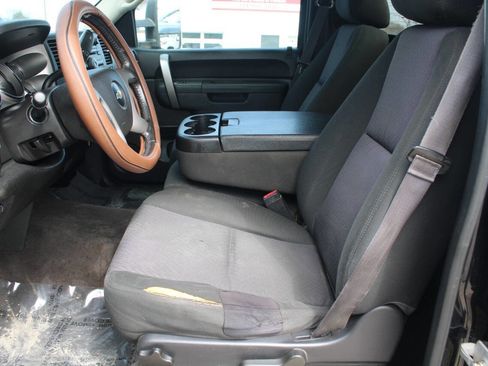 Used 2014 Chevrolet Silverado 2500 LT w/ Convenience Package AWD/4WD image 8