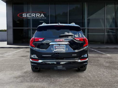Used 2020 GMC Terrain Denali w/ Denali Premium Package AWD/4WD image 4