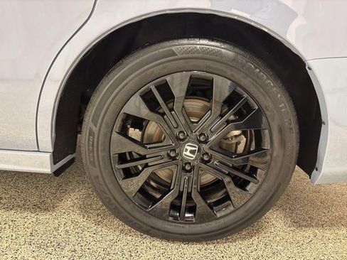 Used 2025 Honda Odyssey Sport-L image 34