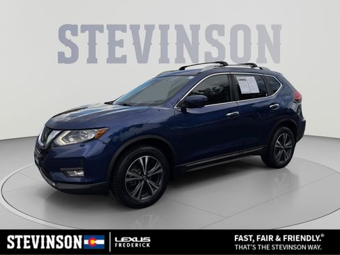 Used 2017 Nissan Rogue SL AWD/4WD image 1