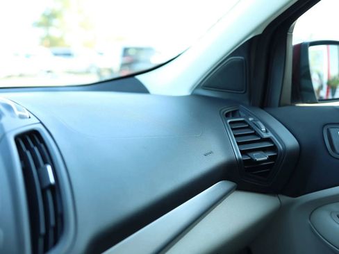 Used 2016 Ford Escape SE image 24