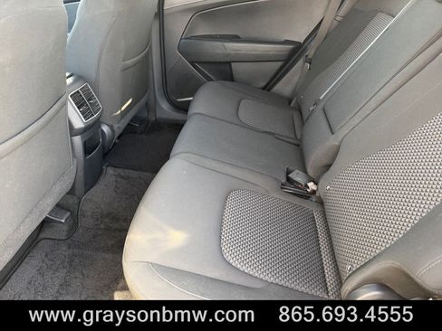 Used 2024 Kia Sportage LX image 12