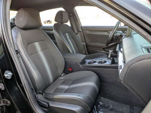 Used 2025 Honda Civic Sport image 28