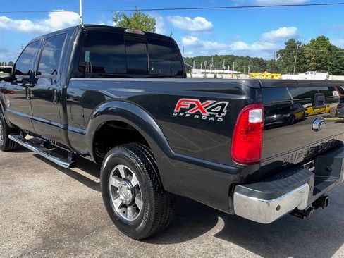 Used 2015 Ford F250 Lariat w/ Lariat Ultimate Package AWD/4WD image 5