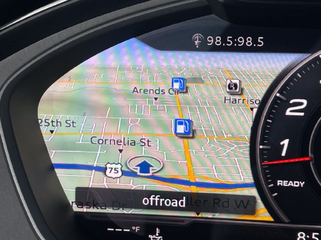 Used 2018 Audi SQ5 Premium Plus w/ Navigation Package AWD/4WD image 14