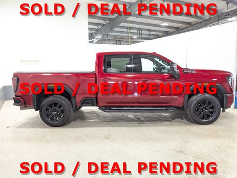 Used 2024 GMC Sierra 2500 AT4 w/ Technology Package AWD/4WD image 2
