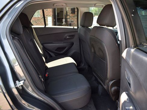 Used 2019 Chevrolet Trax LS w/ Tint and Cruise Package FWD image 27